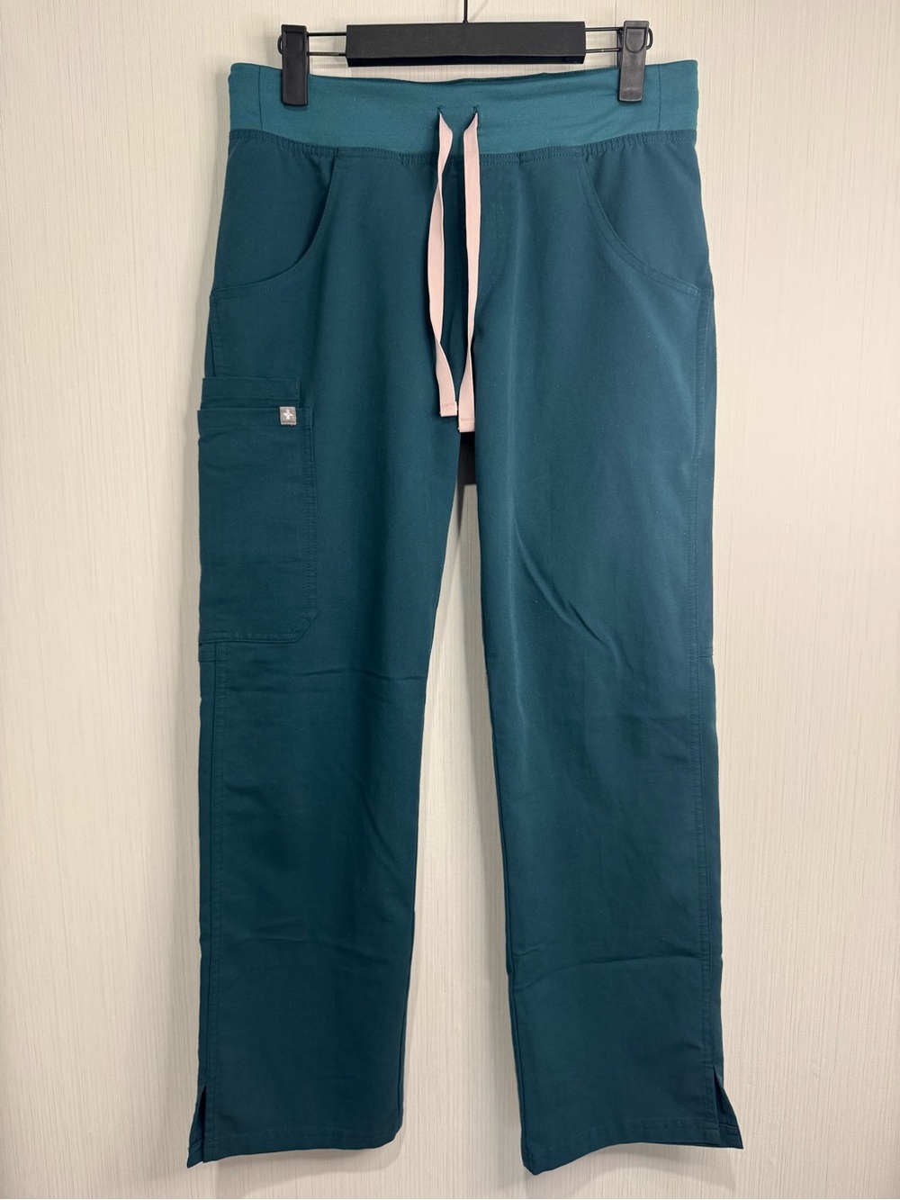 FIGS Kade Scrub Pants. XS Petite. Caribbean Blue. Teal.